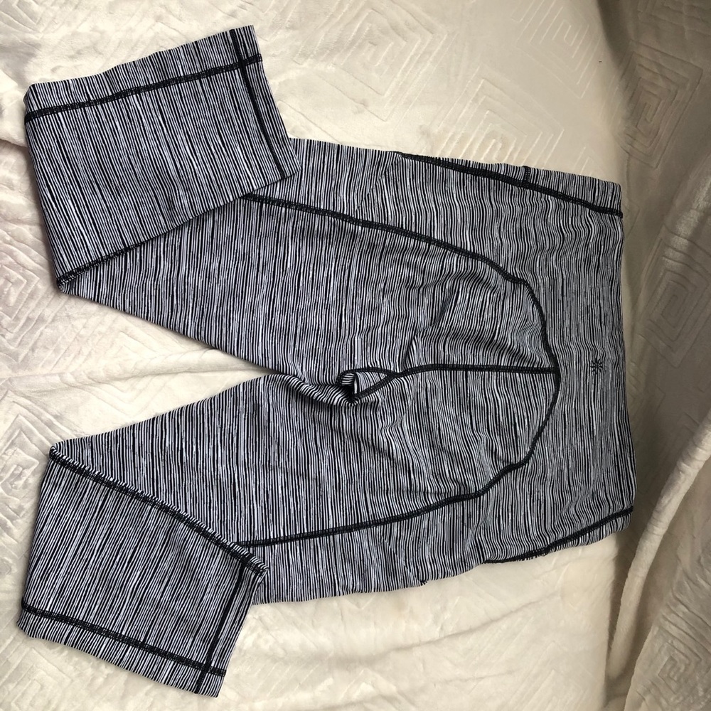 Ultimate Linear Lines Capri - image 6